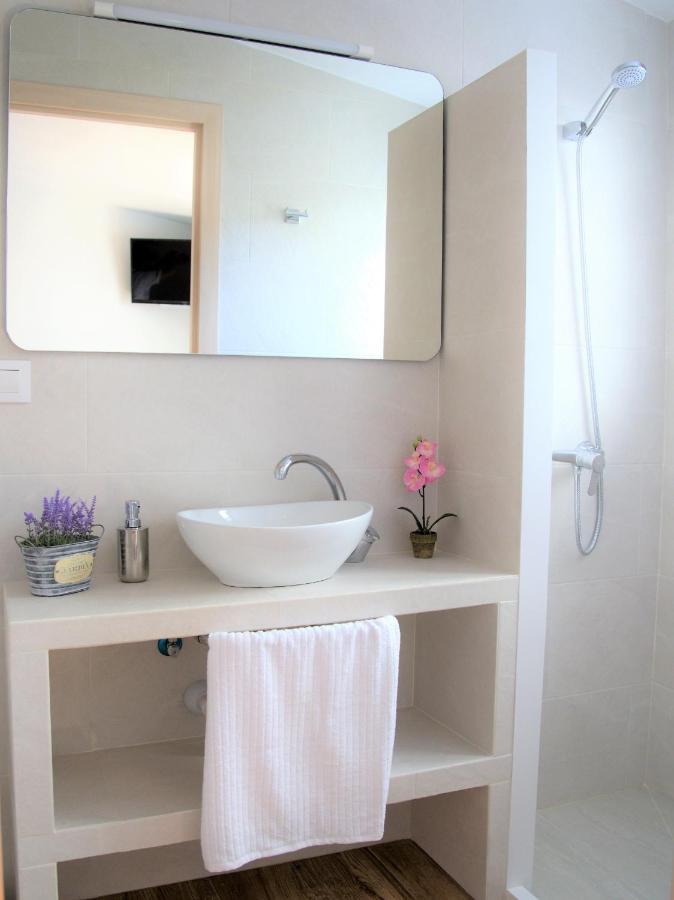 La Calita Escondida - Jacuzzi Y Cocina En Terraza Privada - Piscina Y Parking Gratis Leilighet Chiclana de la Frontera Eksteriør bilde